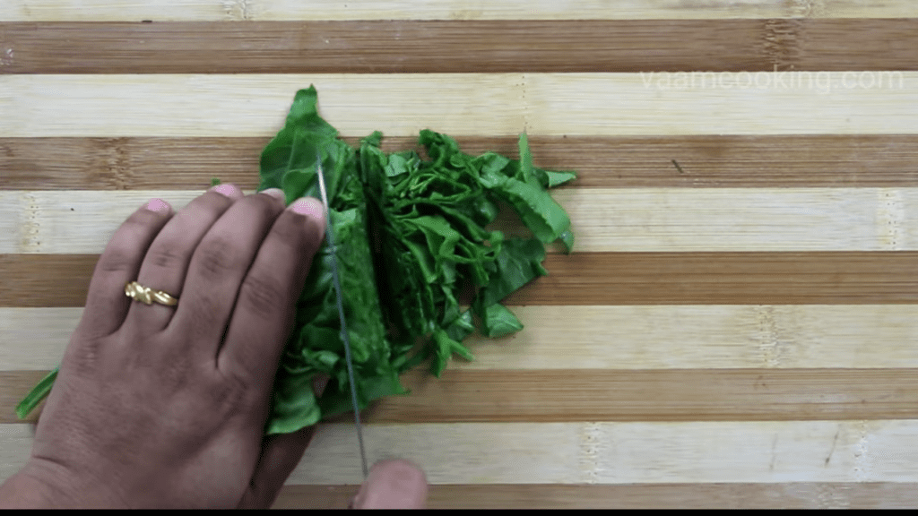 Palak vadi recipe Healthy Spinach rolls Crispy Palak vadi