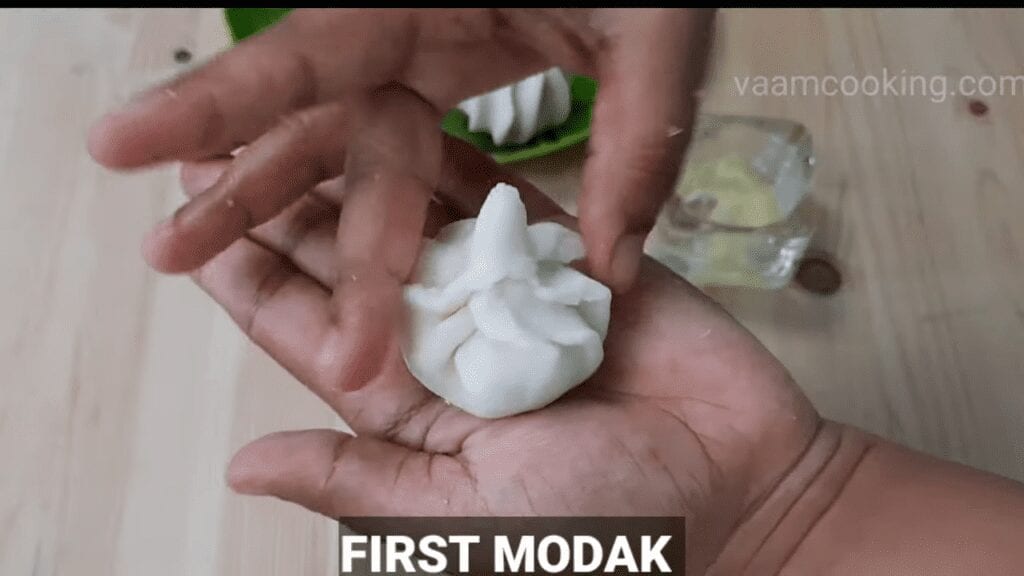 ukadiche-modak-first-timer-first-modak