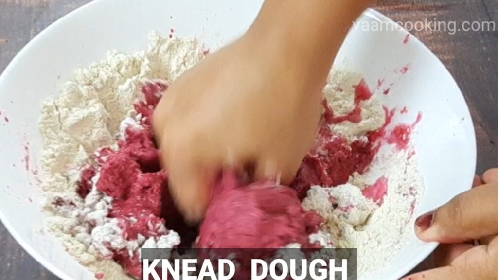 beetroot_paratha_recipe knead dough