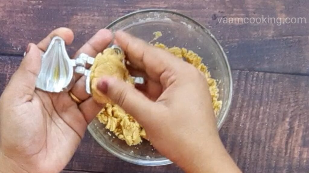 instant-roasted-gram-modak mixture in mold