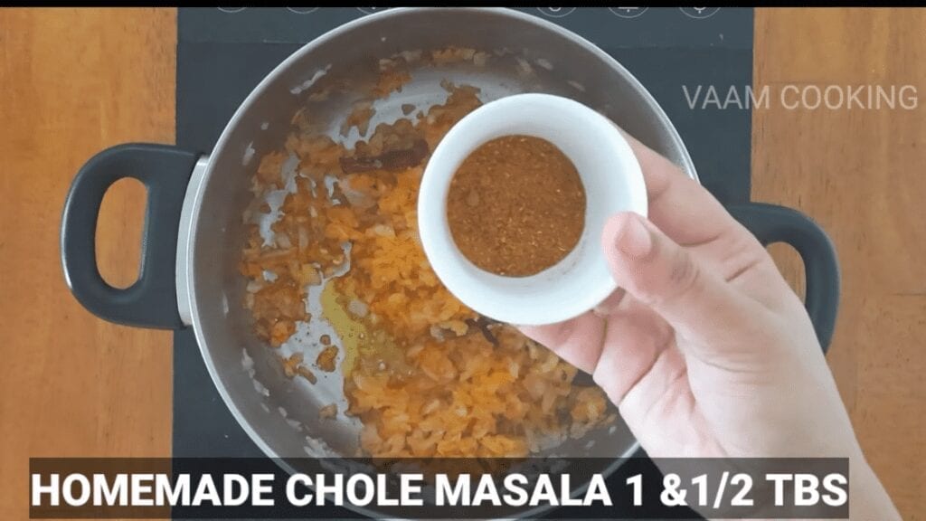 Amritsari-chole-recipe-Punjabi-chole-recipe-homemade-chole-masala