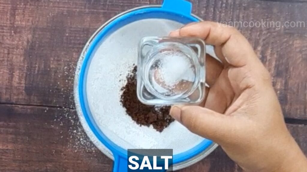 choco-lava-cake salt