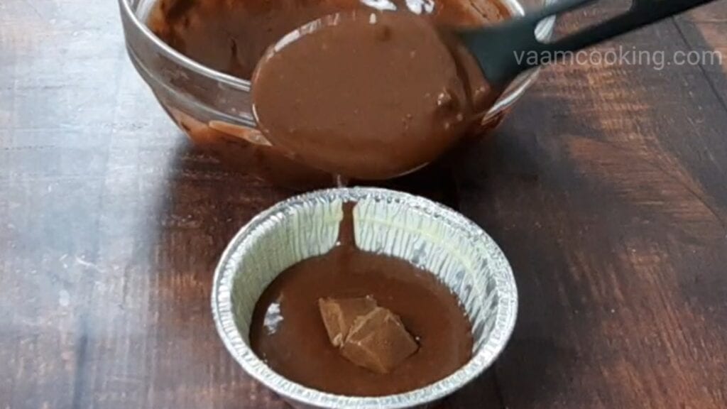 choco-lava-cake pour batter