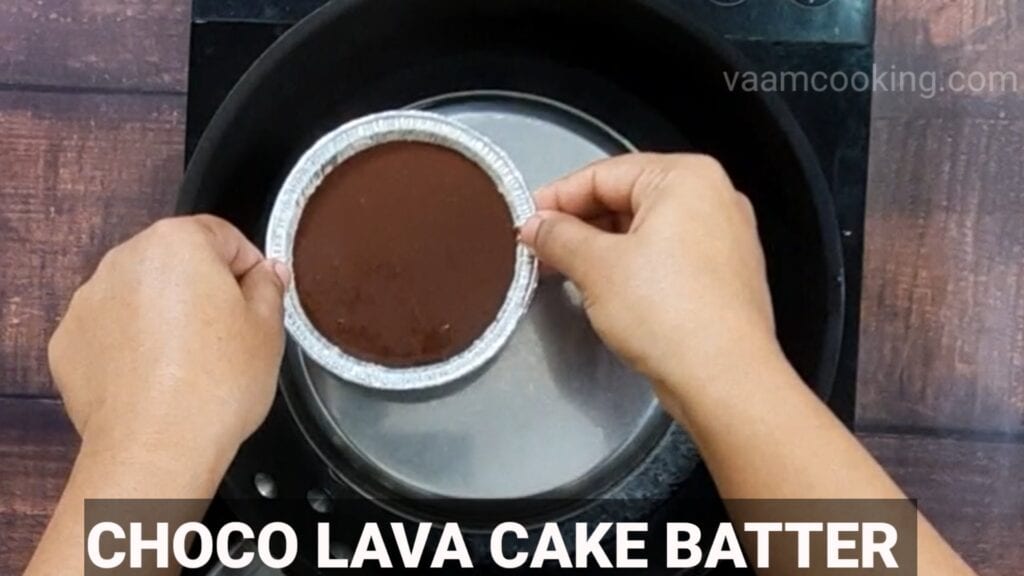 choco-lava-cake in pan