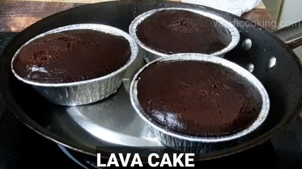choco-lava-cake in pan