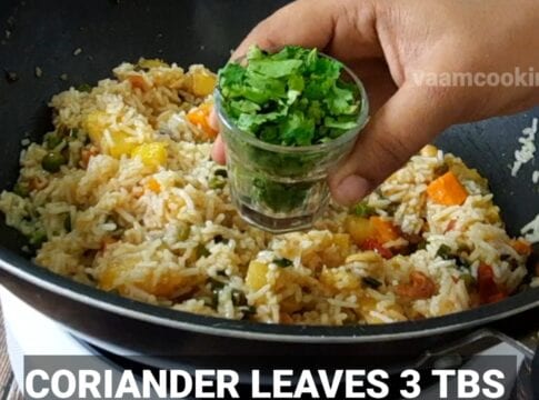 thai pineapple fried rice add coriander leaves