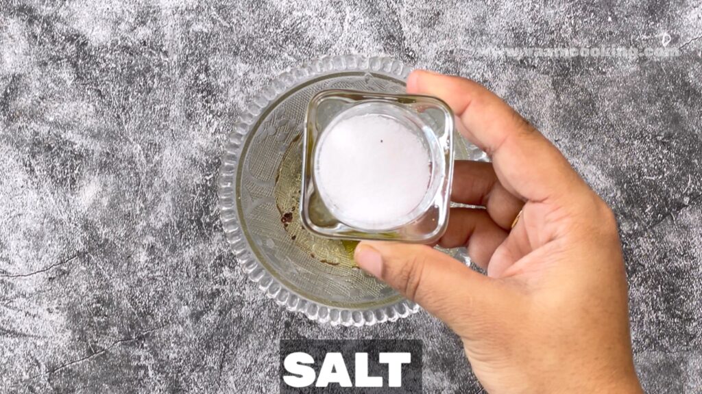 coleslaw salad - salt