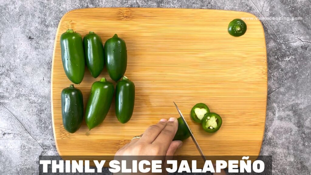 jalapeno-pickle-recipe-thinly-sliced-jalapeno