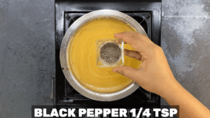 Blended-Celery-Tomato-Soup-Black pepper powder